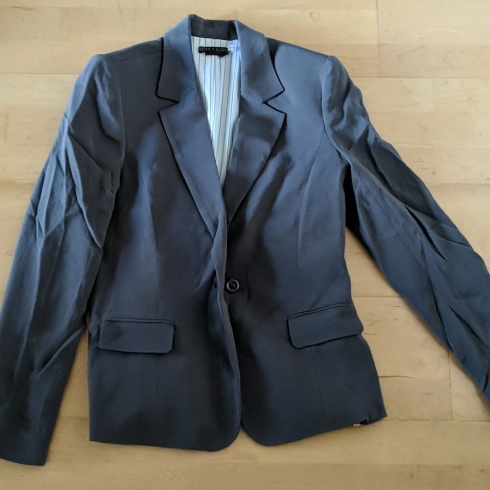Alice + Olivia gray blazer